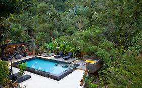 Tifakara Boutique Hotel & Birding Oasis